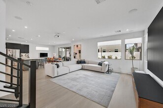 4122 Prairie Star Ave in Las Vegas, NV - Building Photo - Building Photo