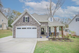 530 E South St in Aberdeen, NC - Building Photo