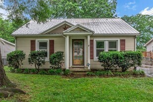 154 Morningside Ln in Columbia, TN - Building Photo