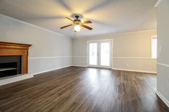 318 Fairmont Dr in Greenville, SC - Building Photo - Building Photo