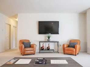 Symphony Center Apartments in Baltimore, MD - Building Photo - Building Photo