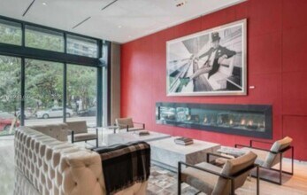 1080 Brickell Ave, Unit 2109 in Miami, FL - Foto de edificio - Building Photo