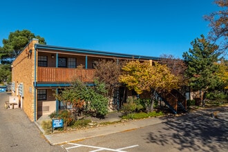 Bear Creek Apartments in Lubbock, TX - Building Photo - Building Photo