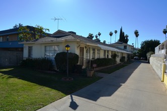 14810 Sylvan St in Van Nuys, CA - Building Photo - Primary Photo