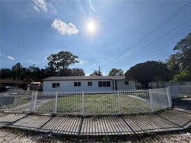 3860 NW 208th St in Miami Gardens, FL - Building Photo