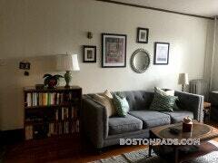 155 Summer St, Unit 3B in Somerville, MA - Foto de edificio - Building Photo