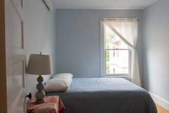 503 Huron Ave, Unit 5 in Cambridge, MA - Foto de edificio - Building Photo