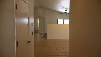 2389 Ironmaster St in Sierra Vista, AZ - Foto de edificio - Building Photo