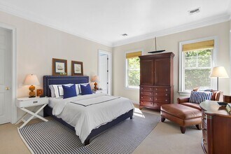 142 Bull Path in East Hampton, NY - Building Photo - Building Photo