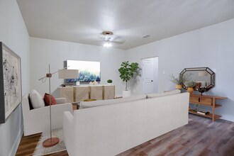 2530 137th St in Lubbock, TX - Building Photo - Building Photo