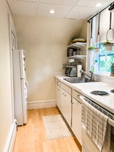 22 Marblehead St, Unit 2 in North Andover, MA - Foto de edificio - Building Photo