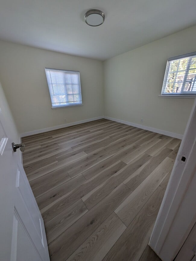 1005 S Virlee St in Santa Ana, CA - Building Photo - Building Photo