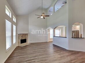 30507 N Sulphur Creek Dr in Magnolia, TX - Building Photo - Building Photo