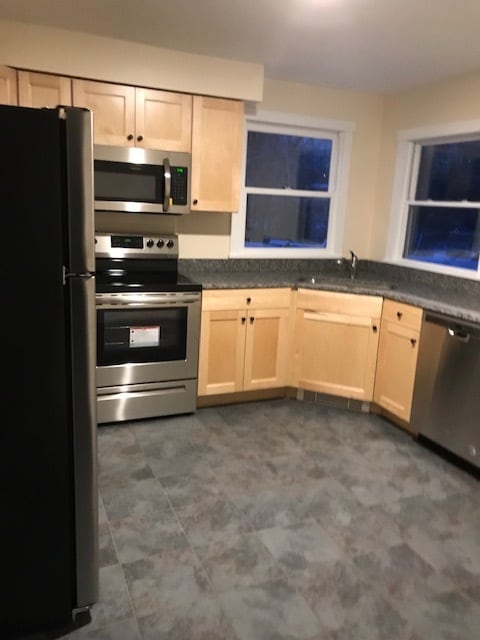 85 Center Rd, Unit 1