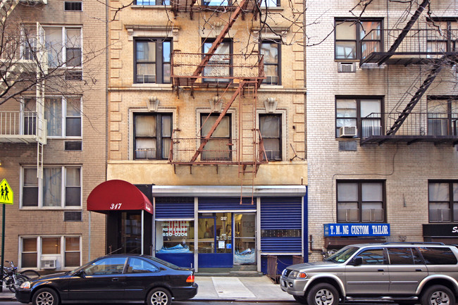 317 East 75th Street in New York, NY - Building Photo - Building Photo