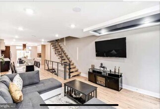 2309 Dickinson St in Philadelphia, PA - Building Photo - Building Photo