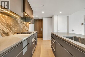 889 Pacific St in Vancouver, BC - Building Photo - Building Photo