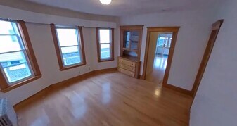 96 Conwell Ave, Unit 3 in Somerville, MA - Building Photo