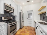 1118 Peddie St photo'