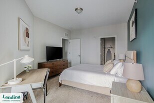 1431 Dixie Hwy in Park Hills, KY - Building Photo