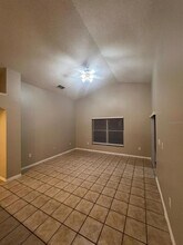 516 Eagle Point N in Kissimmee, FL - Building Photo - Building Photo