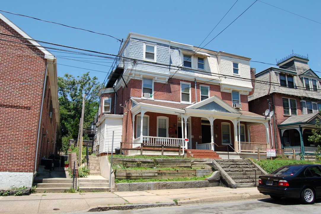 703 N Van Buren in Wilmington, DE - Foto de edificio