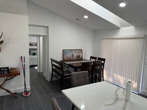 1740 16th St NE in Naples, FL - Building Photo - Building Photo