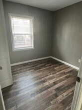 617 W Owens St in Carbondale, IL - Building Photo - Building Photo