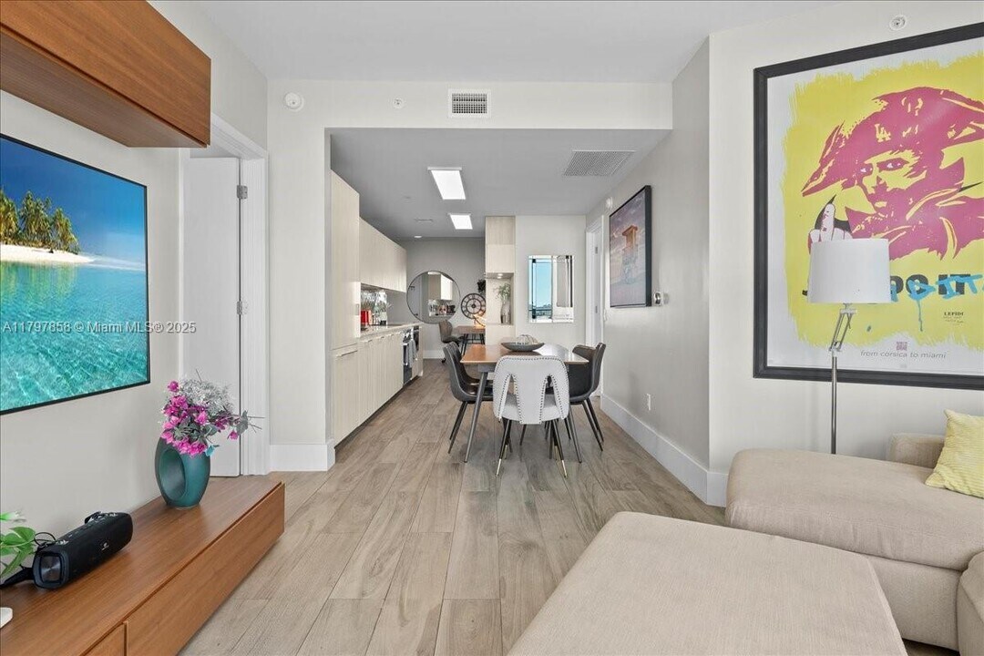 501 NE 31st St in Miami, FL - Foto de edificio