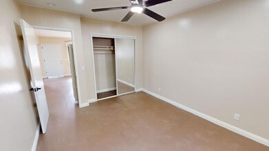 Ditman in Los Angeles, CA - Foto de edificio - Interior Photo