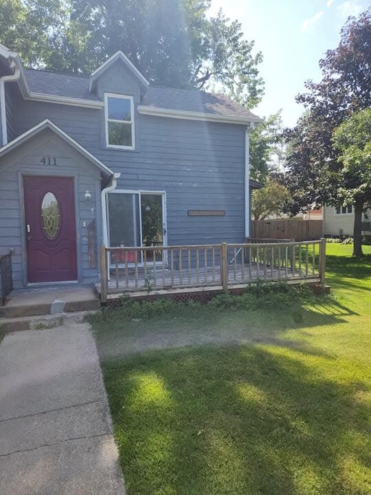 411 5th Ave in Clarence, IA - Building Photo