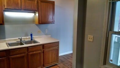 62 King St, Unit 64 in Burlington, VT - Foto de edificio - Building Photo
