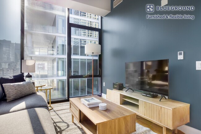 676 N La Salle Dr in Chicago, IL - Building Photo - Building Photo