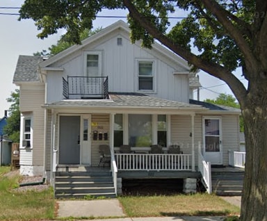 property at 1022 Pine St