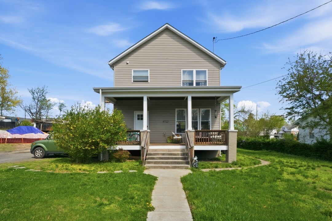 4722 Branchville Rd in College Park, MD - Foto de edificio