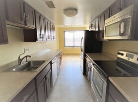 51 Melrose St, Unit 3F in Melrose, MA - Building Photo