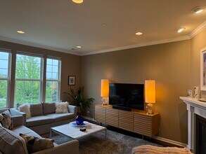 2110 Saipan Dr in Glenview, IL - Building Photo - Building Photo