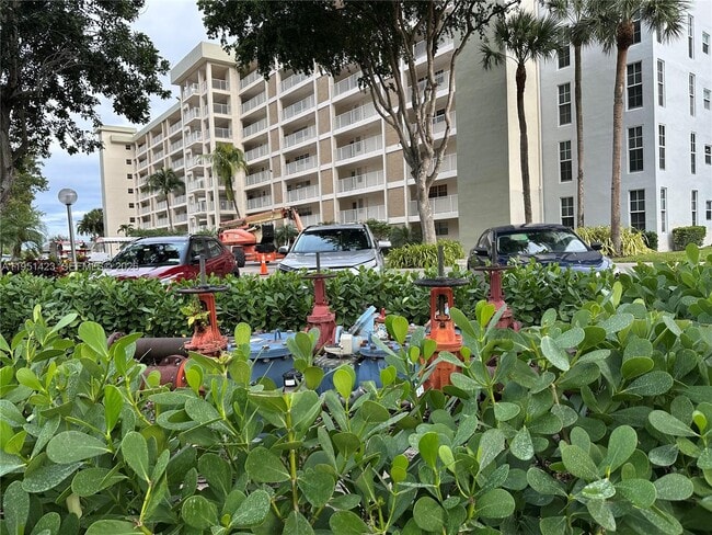 property at 3091 N Course Dr