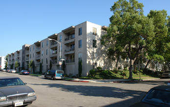 620 N Kenwood St in Glendale, CA - Building Photo - Building Photo