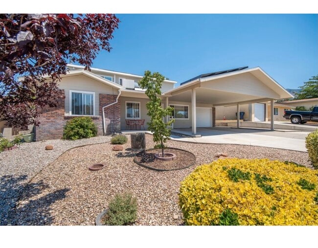 property at 13509 Pierce Arrow Rd NE