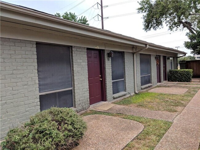 property at 608 W 51st St