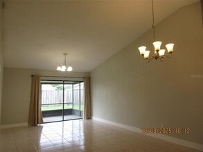 50 Silver Falls Cir in Kissimmee, FL - Building Photo - Building Photo