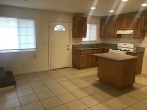 620 Central Ave in Wasco, CA - Building Photo - Building Photo