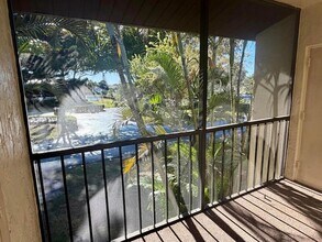 4835 Sable Pine Cir, Unit D2 in West Palm Beach, FL - Foto de edificio - Building Photo