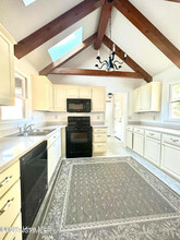 906 Point Ct in New Bern, NC - Foto de edificio - Building Photo