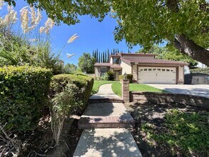 41701 Riesling Ct in Temecula, CA - Foto de edificio - Building Photo