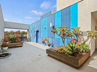 Palms Blue in Los Angeles, CA - Building Photo - Building Photo