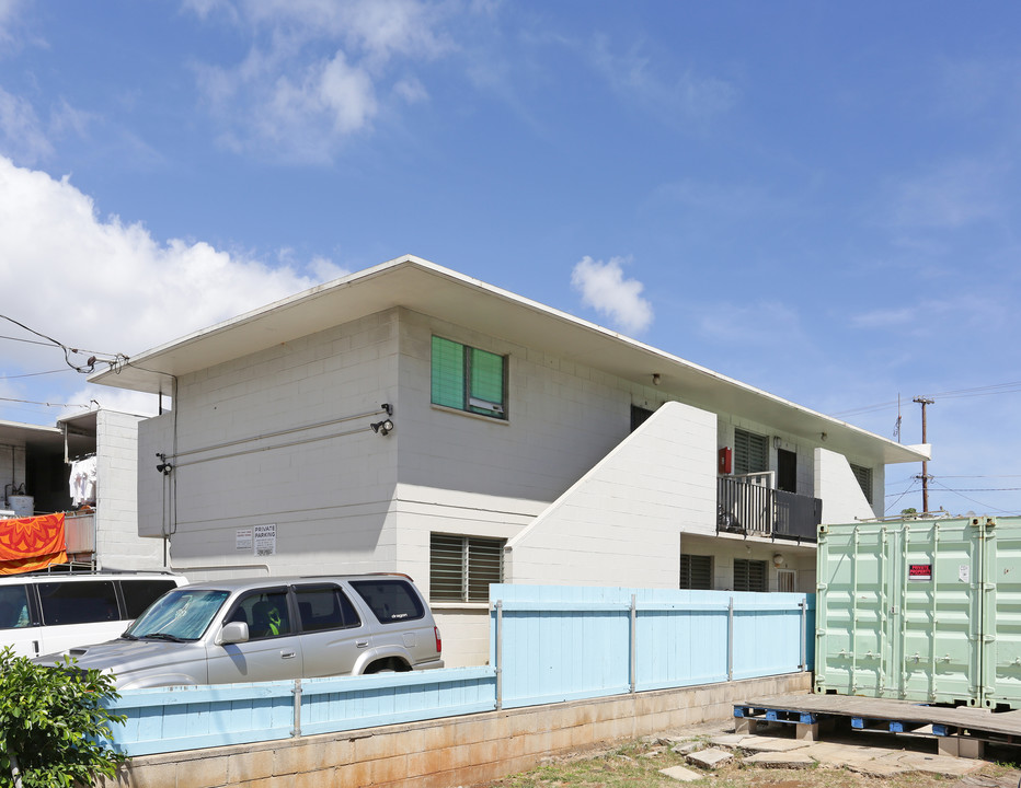 910 Kopke St in Honolulu, HI - Building Photo