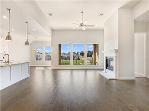 129 Santa Maria St in Georgetown, TX - Building Photo - Building Photo