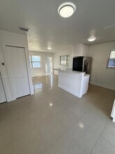 625 NW 9th Ave in Homestead, FL - Building Photo - Building Photo